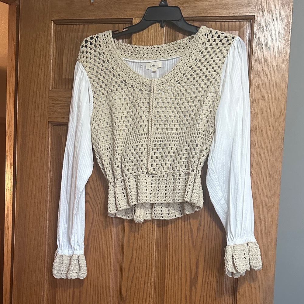 Elan Cider Beige Crochet Blouse with White Sleeves size L